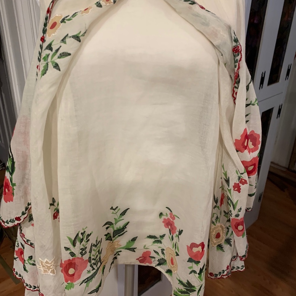 Embroidered Tank - Picture 5 of 16